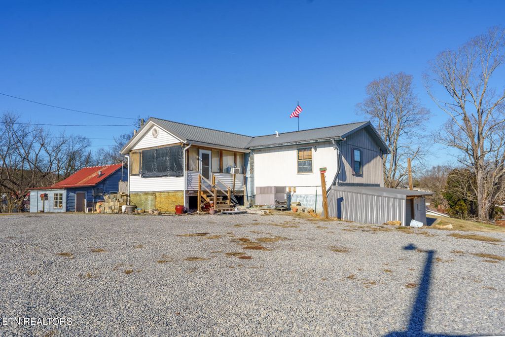 Photo of 415 Stout St, Tellico Plains, TN 37385 (MLS # 1248431)