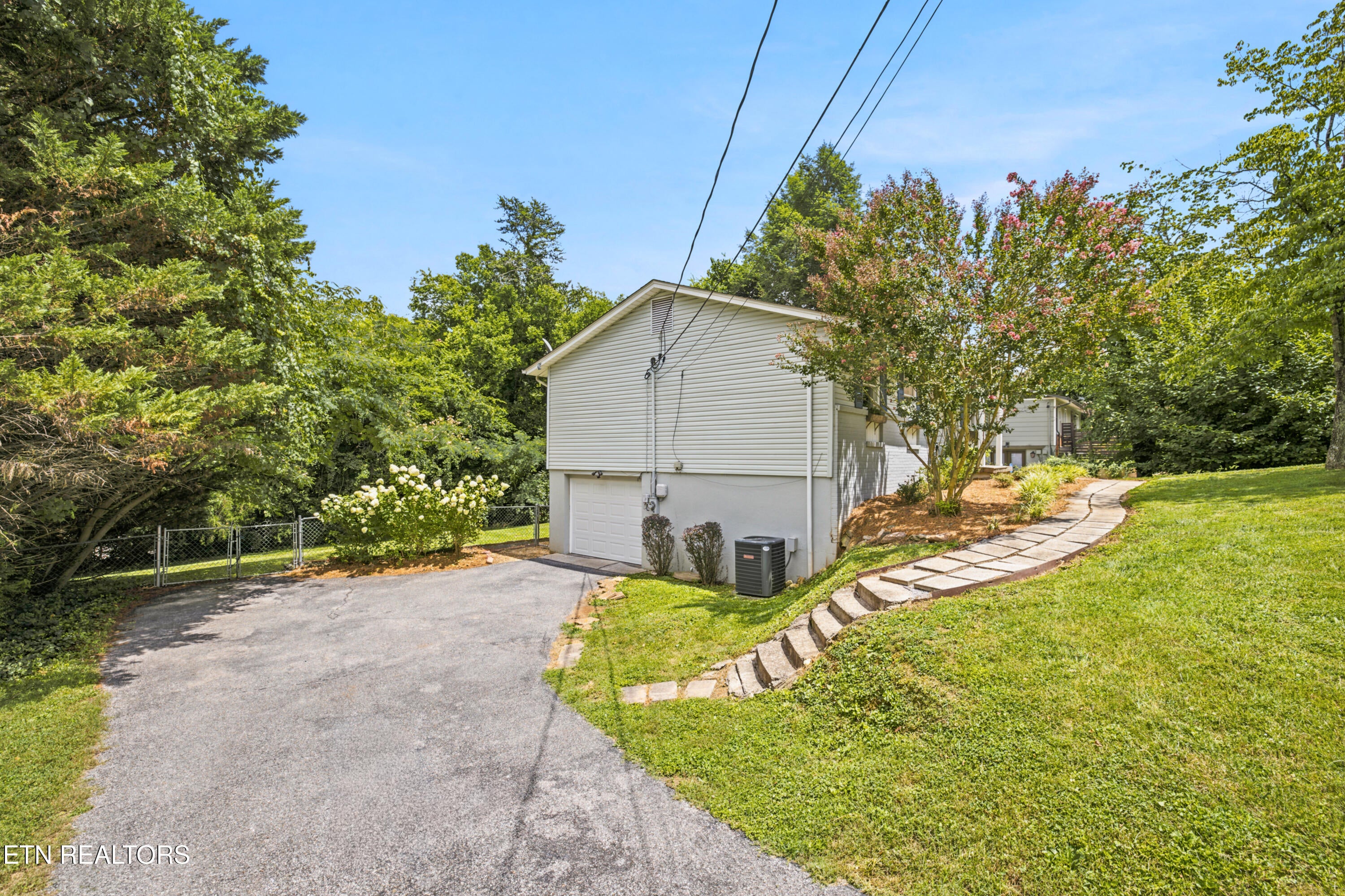 1100 Tranquilla Drive