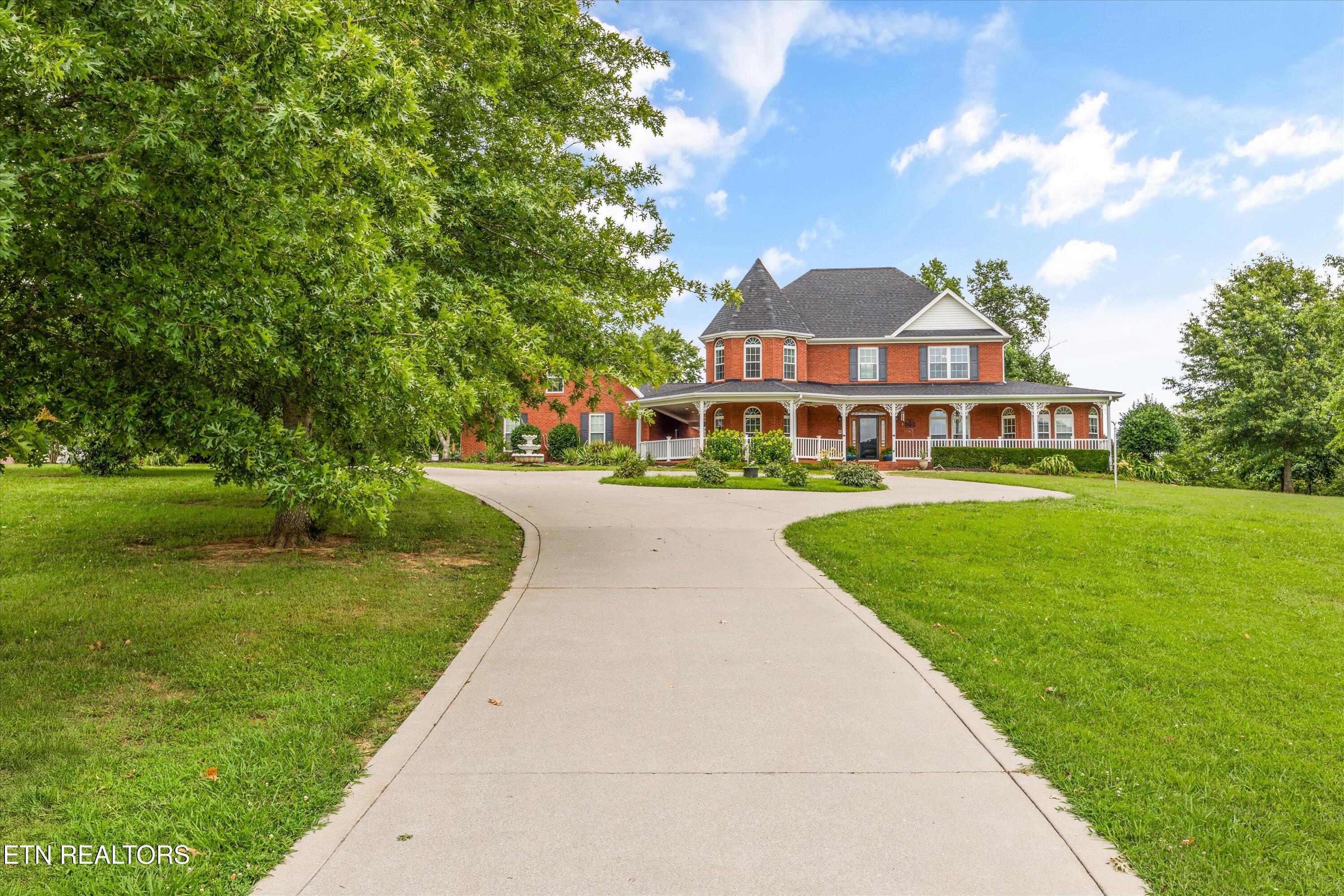 132 David Rd