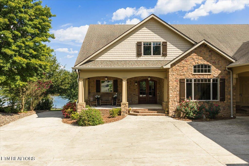 Photo of 436 Waterfront Way, Spring City, TN 37381 (MLS # 1354172)