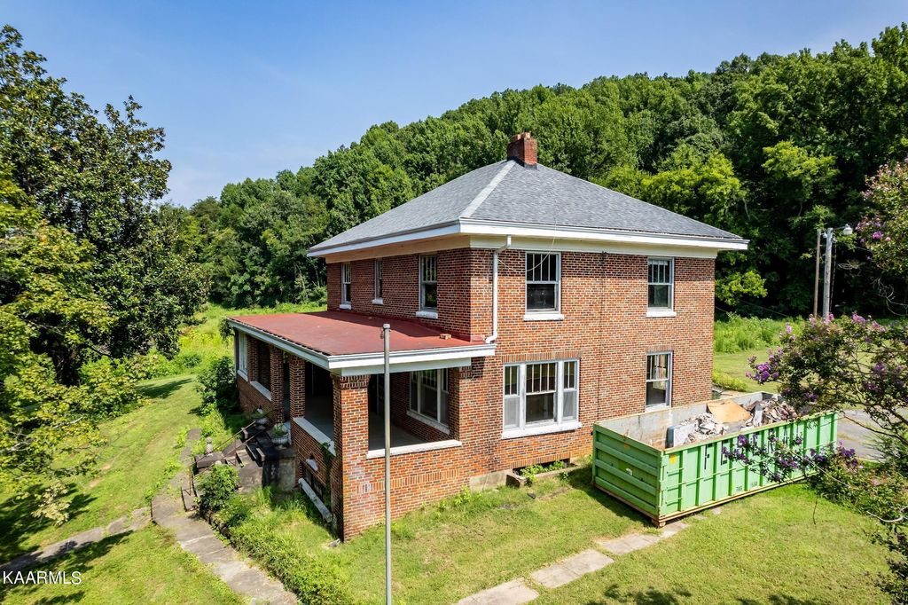 Photo of 4537 Old Walland Hwy, Walland, TN 37886 (MLS # 1238170)