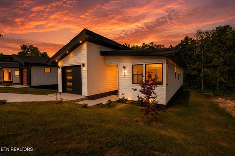 Photo of 2335 Rock Gardens Drive, Sevierville, TN 37876 (MLS # 1346934)