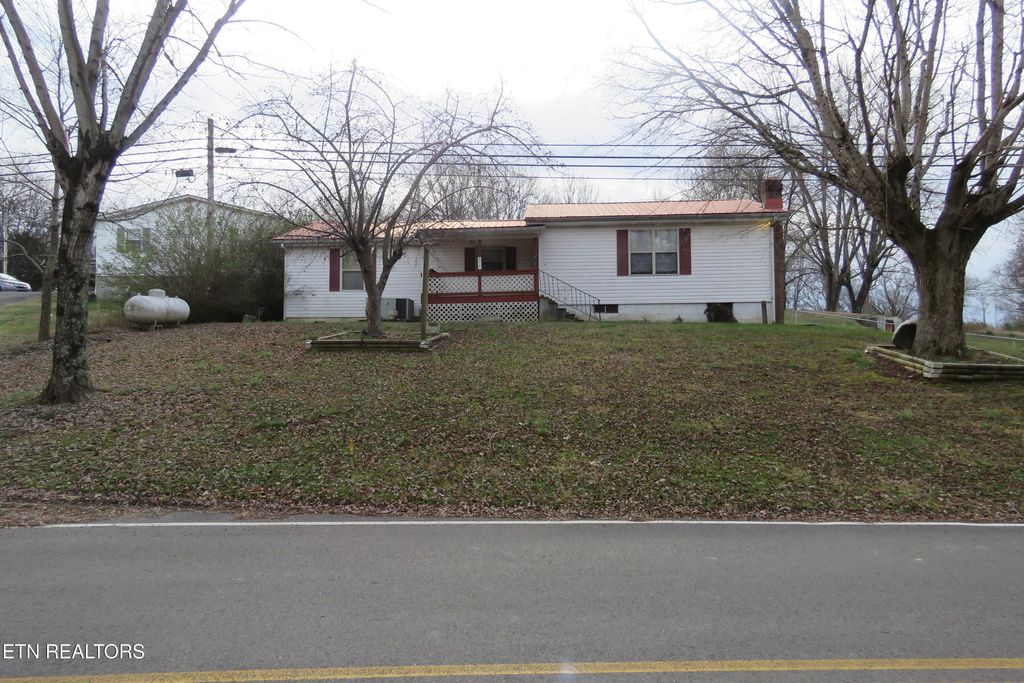 Photo of 410 Pap Johnson Circle, Gainesboro, TN 38562 (MLS # 1324454)