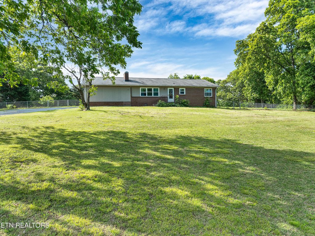 Photo of 5150 Old Niles Ferry Rd, Maryville, TN 37801 (MLS # 1339208)
