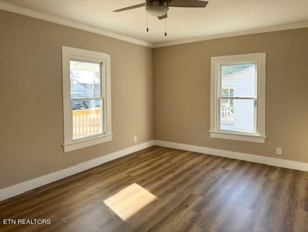 Photo of 246 Lindsay St, Alcoa, TN 37701 (MLS # 1249541)