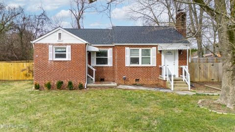 Photo of 101 Colonial Drive, Knoxville, TN 37920 (MLS # 1328574)