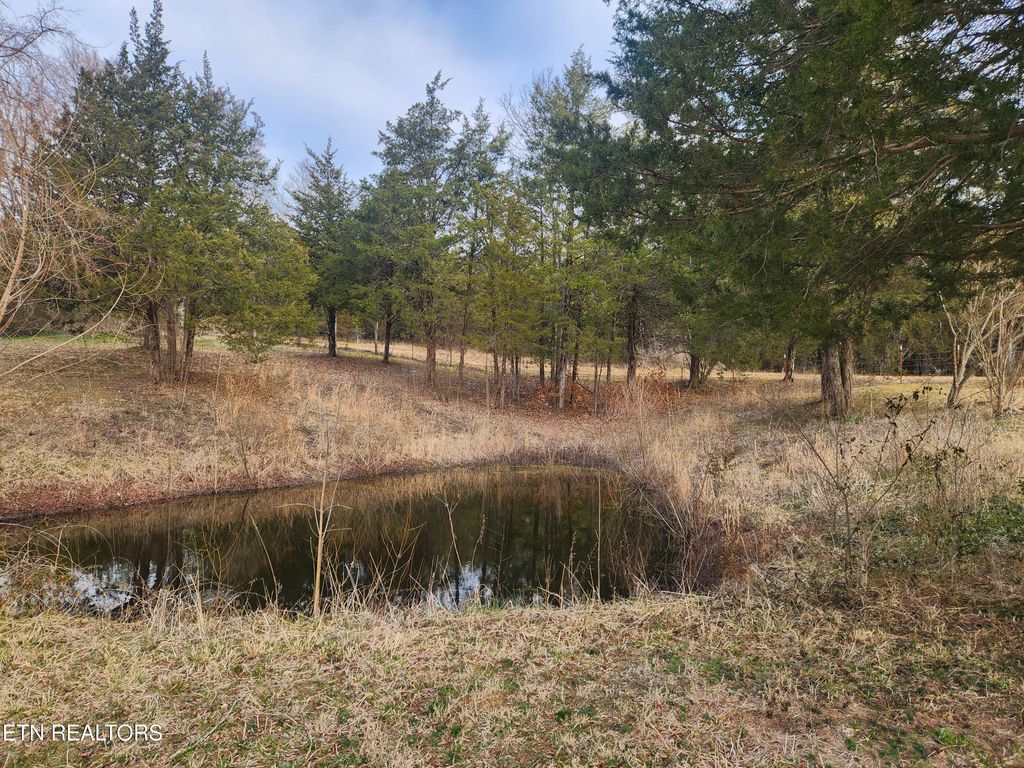 Photo of 1526 Tom Mccall Rd, Maryville, TN 37801 (MLS # 1330311)