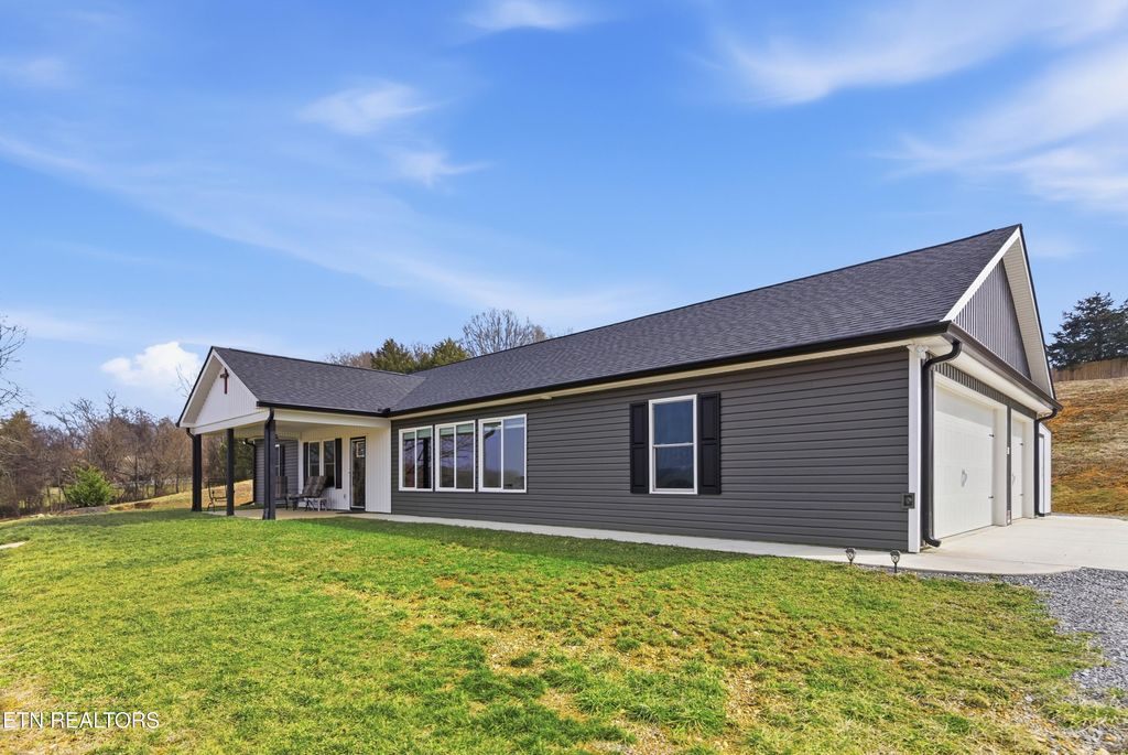 Photo of 6911 Fairview Rd, Corryton, TN 37721 (MLS # 1336220)