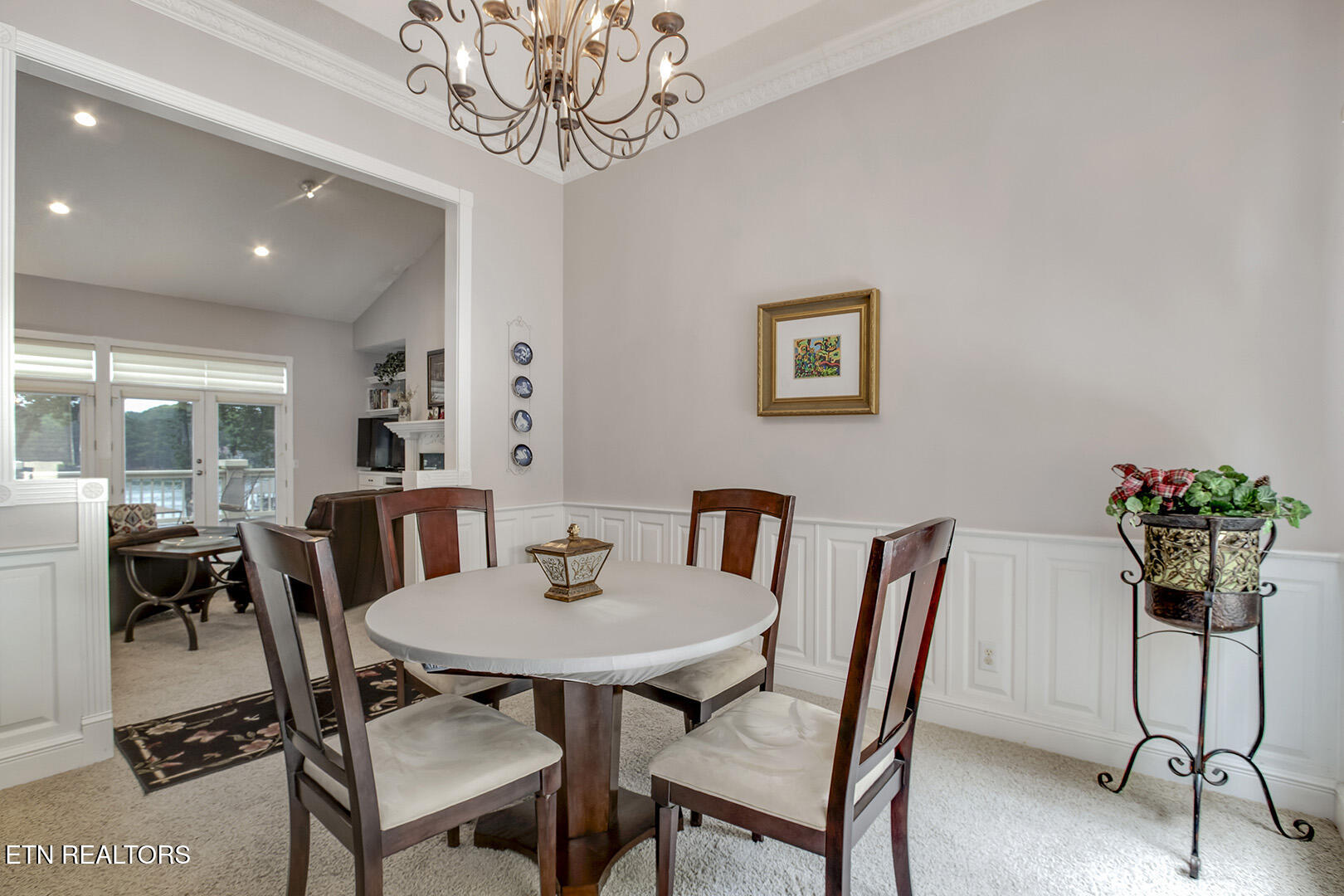 Loudon, Tennessee 37774, United States, 4 Bedrooms Bedrooms, ,5 BathroomsBathrooms,Residential,Pending,168126