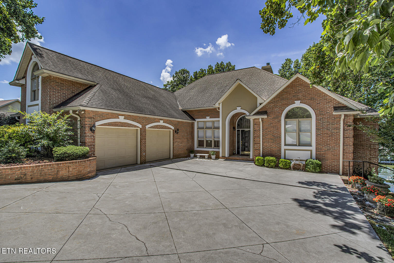 222 Tecumseh Way