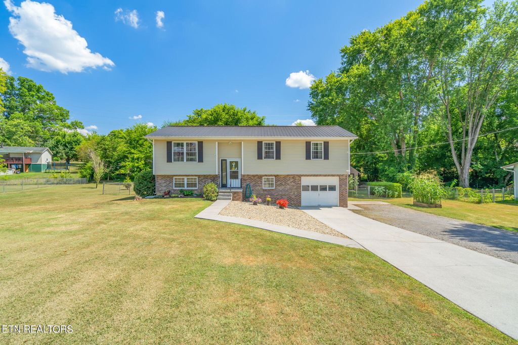 Photo of 7504 John Rd, Corryton, TN 37721 (MLS # 1269528)