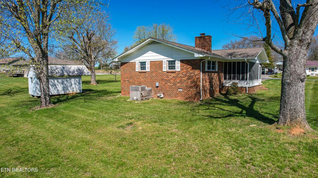 Photo of 1102 S Tellico St S. St, Madisonville, TN 37354 (MLS # 1334253)