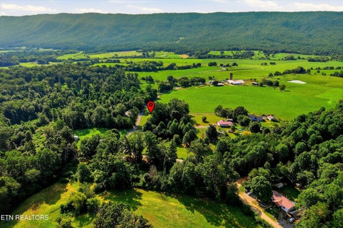 Tiny photo for 2 County Road 882, Etowah, TN 37331 (MLS # 1355731)