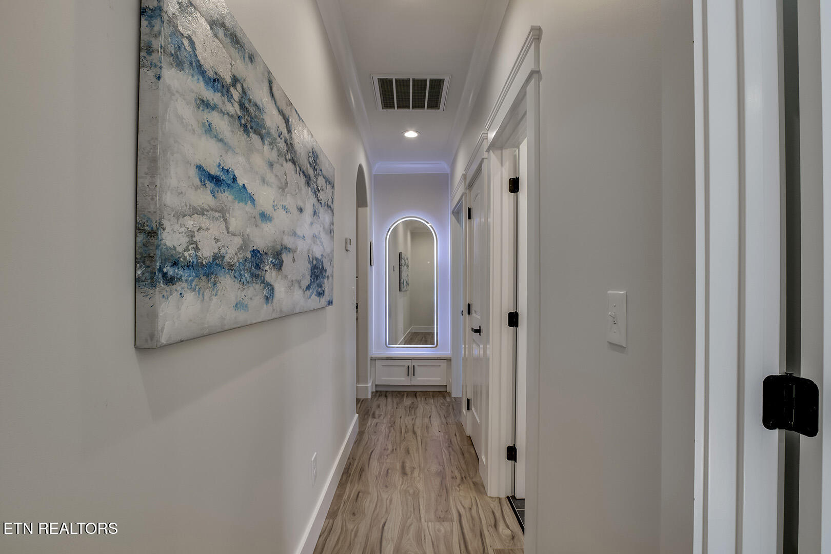 Loudon, Tennessee 37774, United States, 3 Bedrooms Bedrooms, ,2 BathroomsBathrooms,Residential,Active,219005