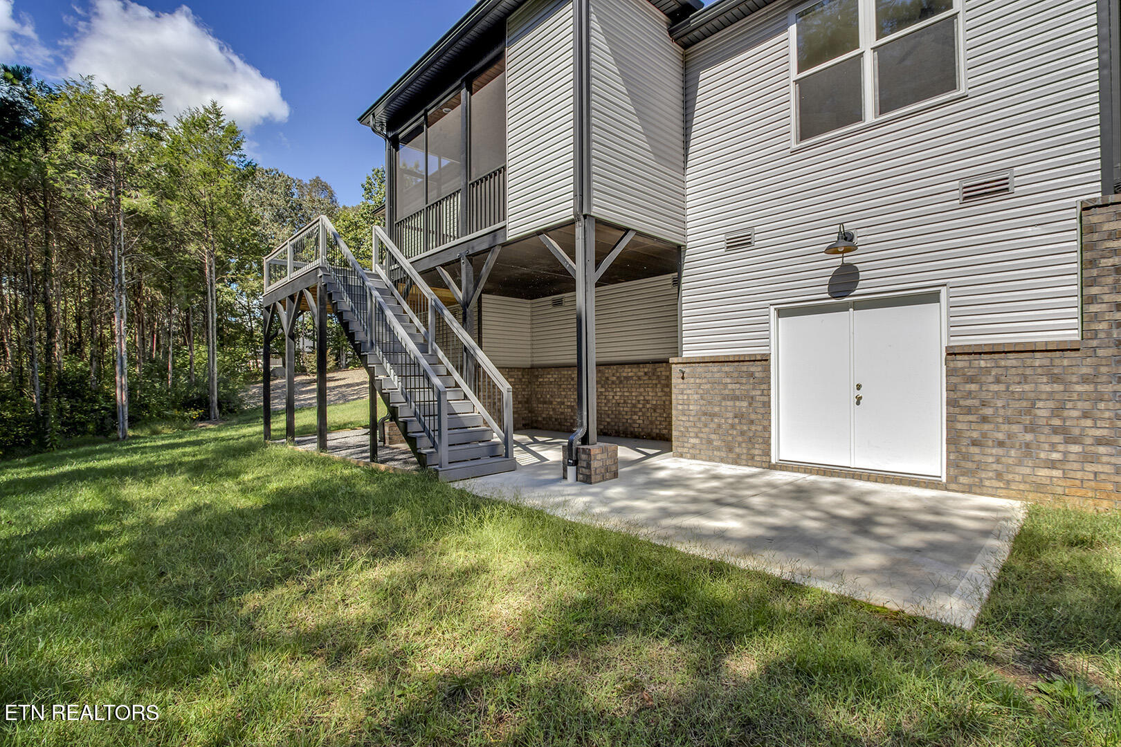 Loudon, Tennessee 37774, United States, 3 Bedrooms Bedrooms, ,2 BathroomsBathrooms,Residential,Active,219005