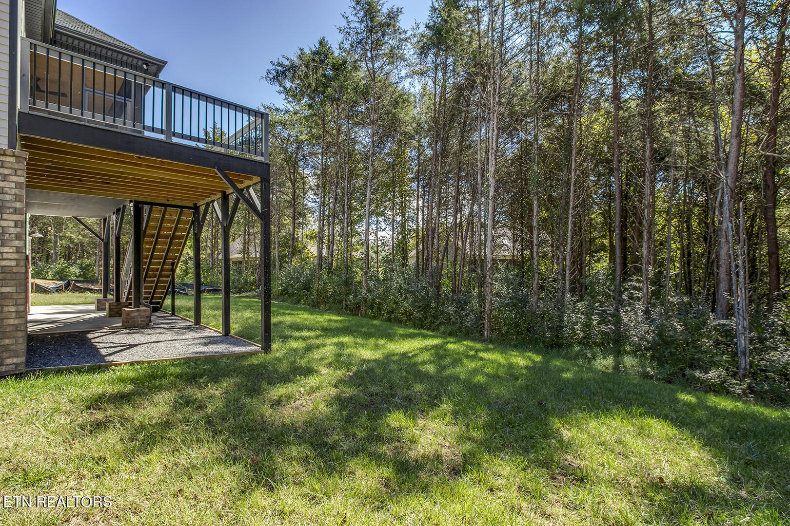 Loudon, Tennessee 37774, United States, 3 Bedrooms Bedrooms, ,2 BathroomsBathrooms,Residential,Active,219005