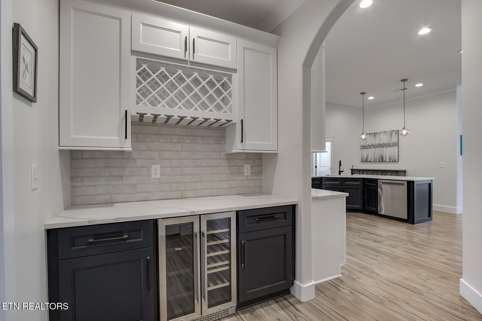 Loudon, Tennessee 37774, United States, 3 Bedrooms Bedrooms, ,2 BathroomsBathrooms,Residential,Active,219005