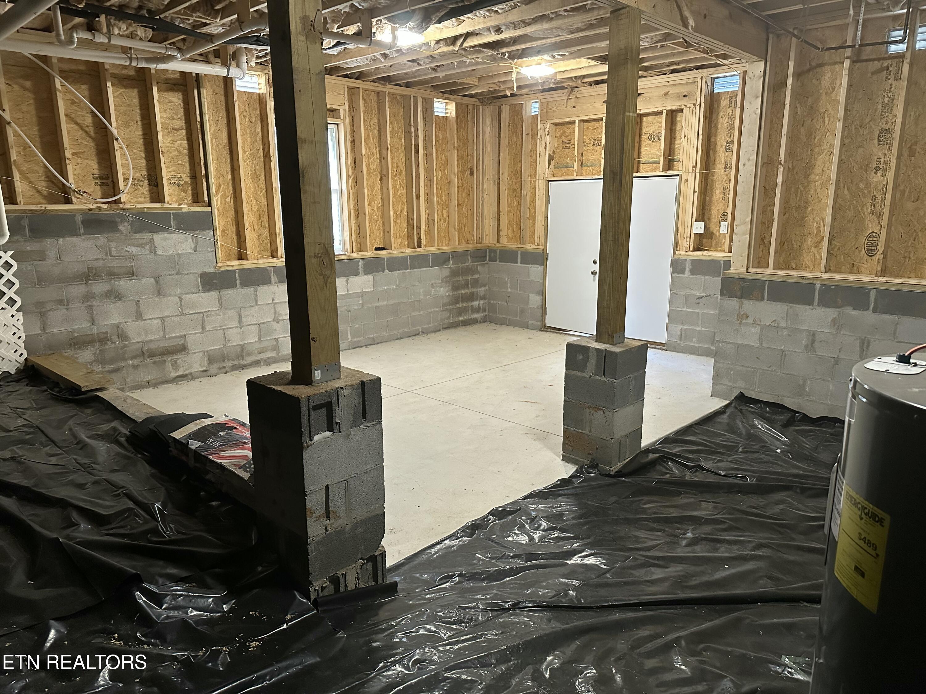 Loudon, Tennessee 37774, United States, 3 Bedrooms Bedrooms, ,2 BathroomsBathrooms,Residential,Active,219005