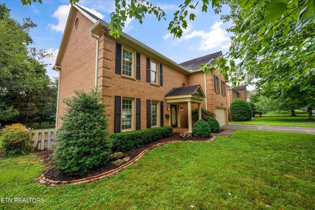 Photo of 882 Hansmore Place, Knoxville, TN 37919 (MLS # 1348270)