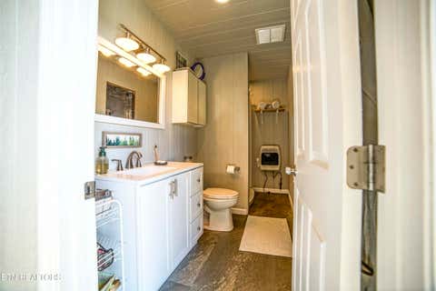 Tiny photo for 243 Black Oak Rd, Clinton, TN 37716 (MLS # 1332537)