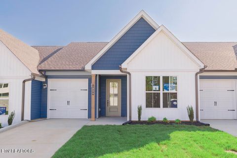 1804 Lateglow Way Knoxville TN 37931