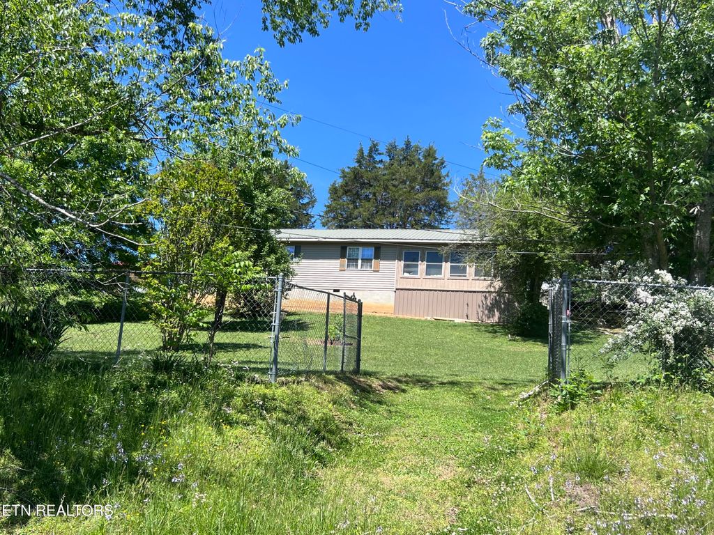 Photo of 6631 Highway 63, Speedwell, TN 37870 (MLS # 1339488)
