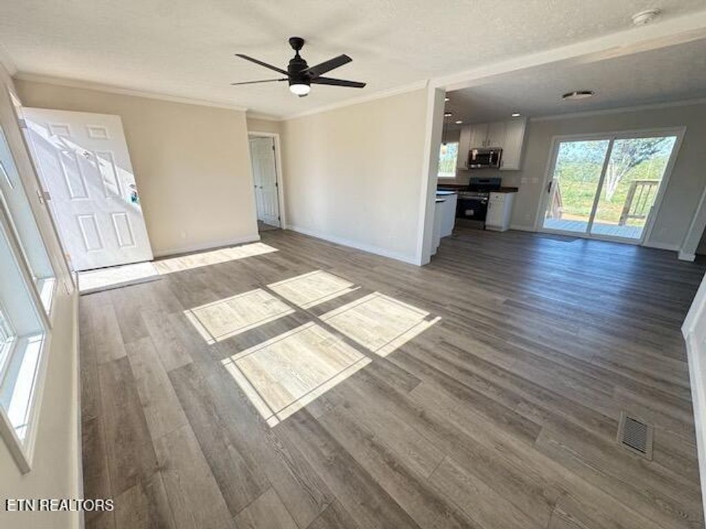Photo of 222 Community Drive, Madisonville, TN 37354 (MLS # 1313437)