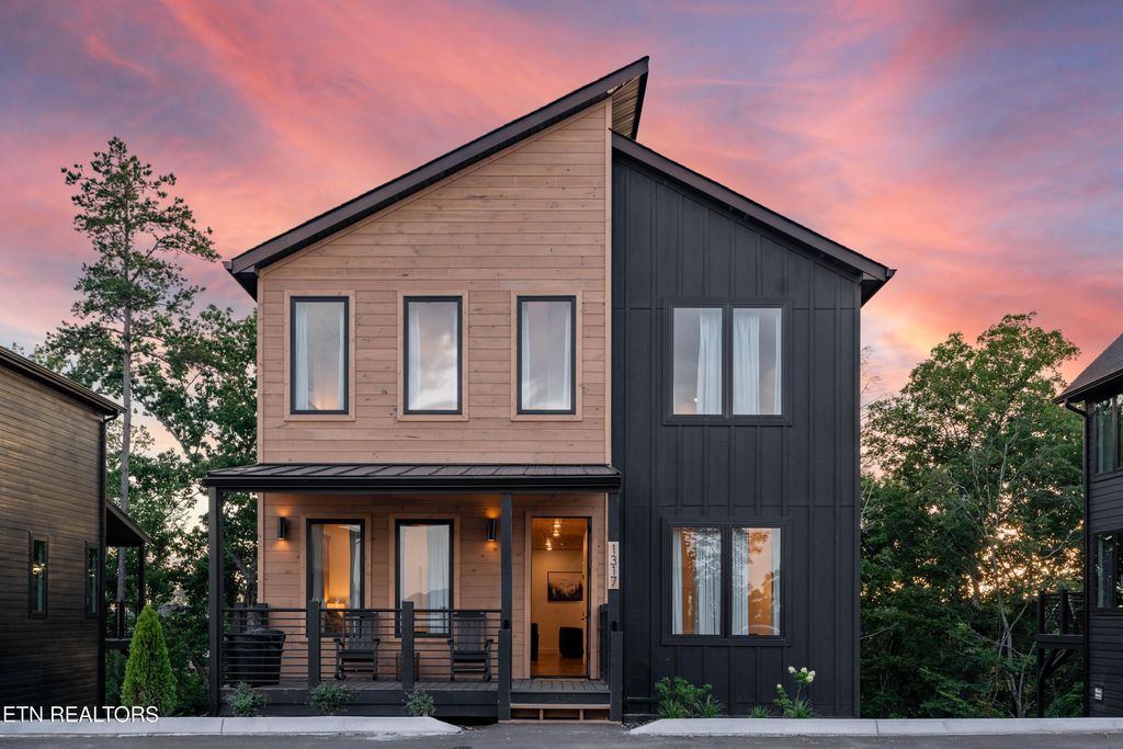 Photo of 1317 Reedmont Way, Sevierville, TN 37876 (MLS # 1329499)