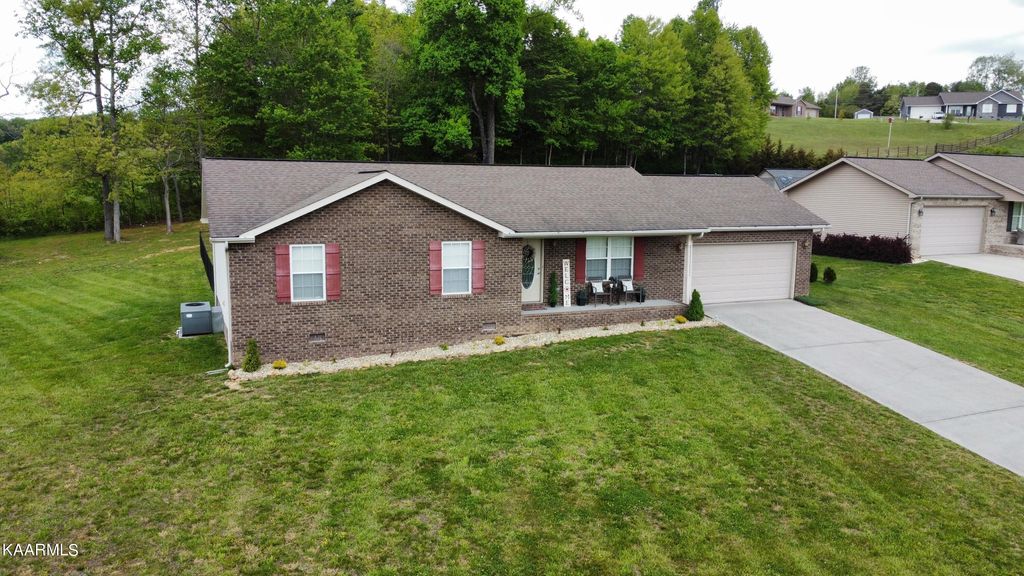 Photo of 337 Altina Circle, New Tazewell, TN 37825 (MLS # 1225687)