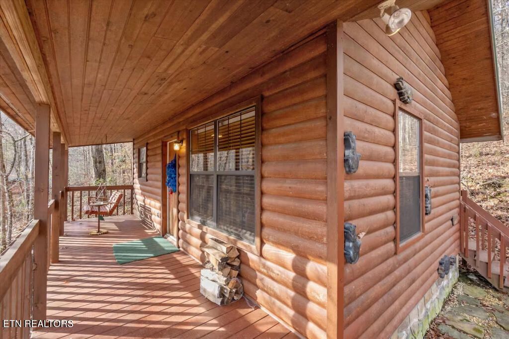 Photo of 3328 Dirk Shell Rd, Sevierville, TN 37876 (MLS # 1312090)