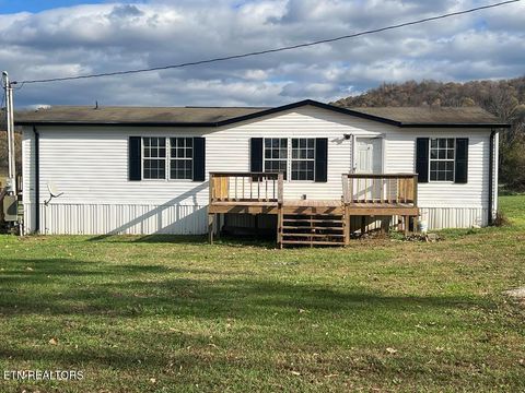 1476 Conrad Templeton Rd Quebeck TN 37579