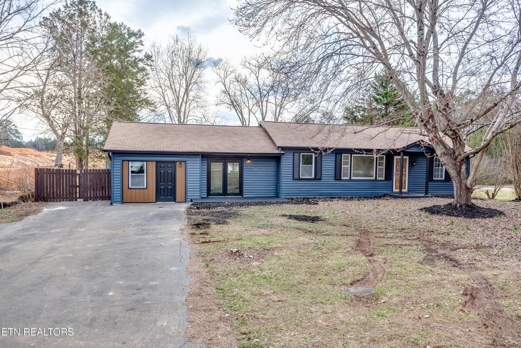 Photo of 5715 Brown Gap Rd, Knoxville, TN 37918 (MLS # 1330574)