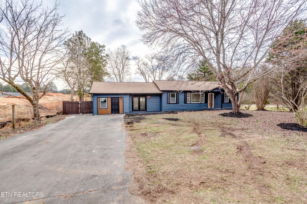 Photo of 5715 Brown Gap Rd, Knoxville, TN 37918 (MLS # 1330574)