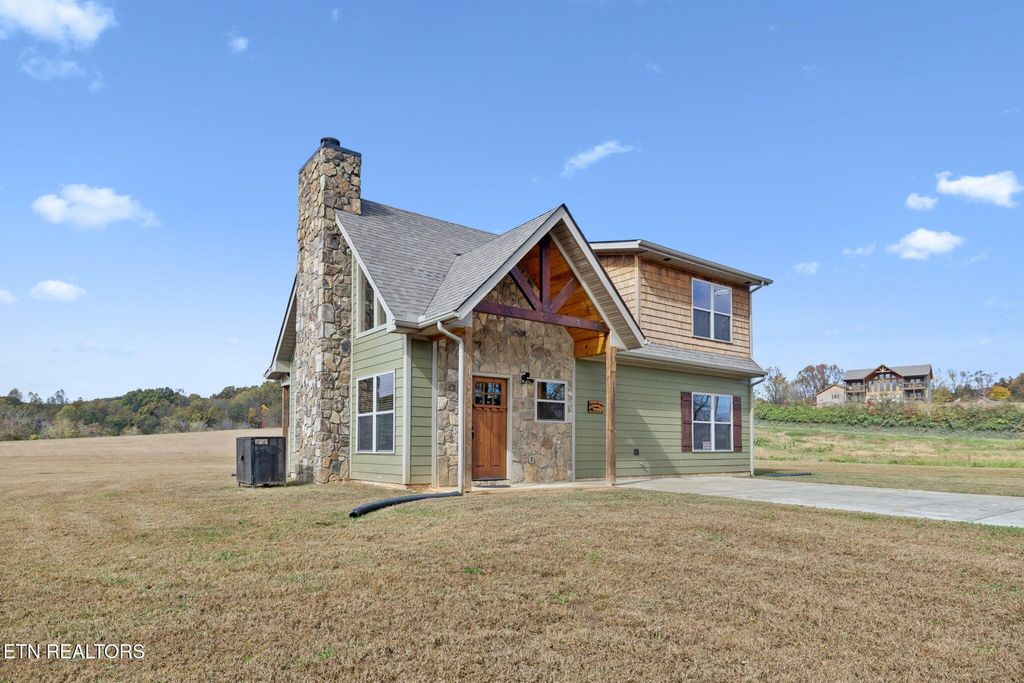 Photo of 3871 Holders Grove Rd, Cosby, TN 37722 (MLS # 1325357)
