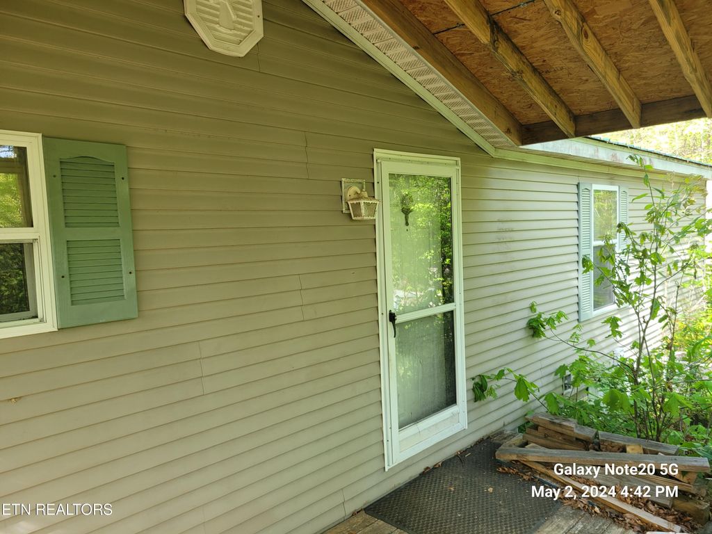Photo of 480 Shaw Hollow Rd, New Tazewell, TN 37825 (MLS # 1261368)