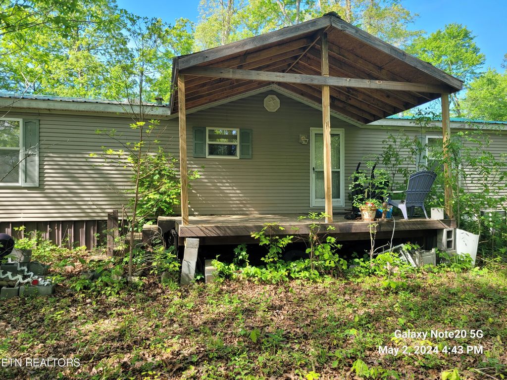 Photo of 480 Shaw Hollow Rd, New Tazewell, TN 37825 (MLS # 1261368)