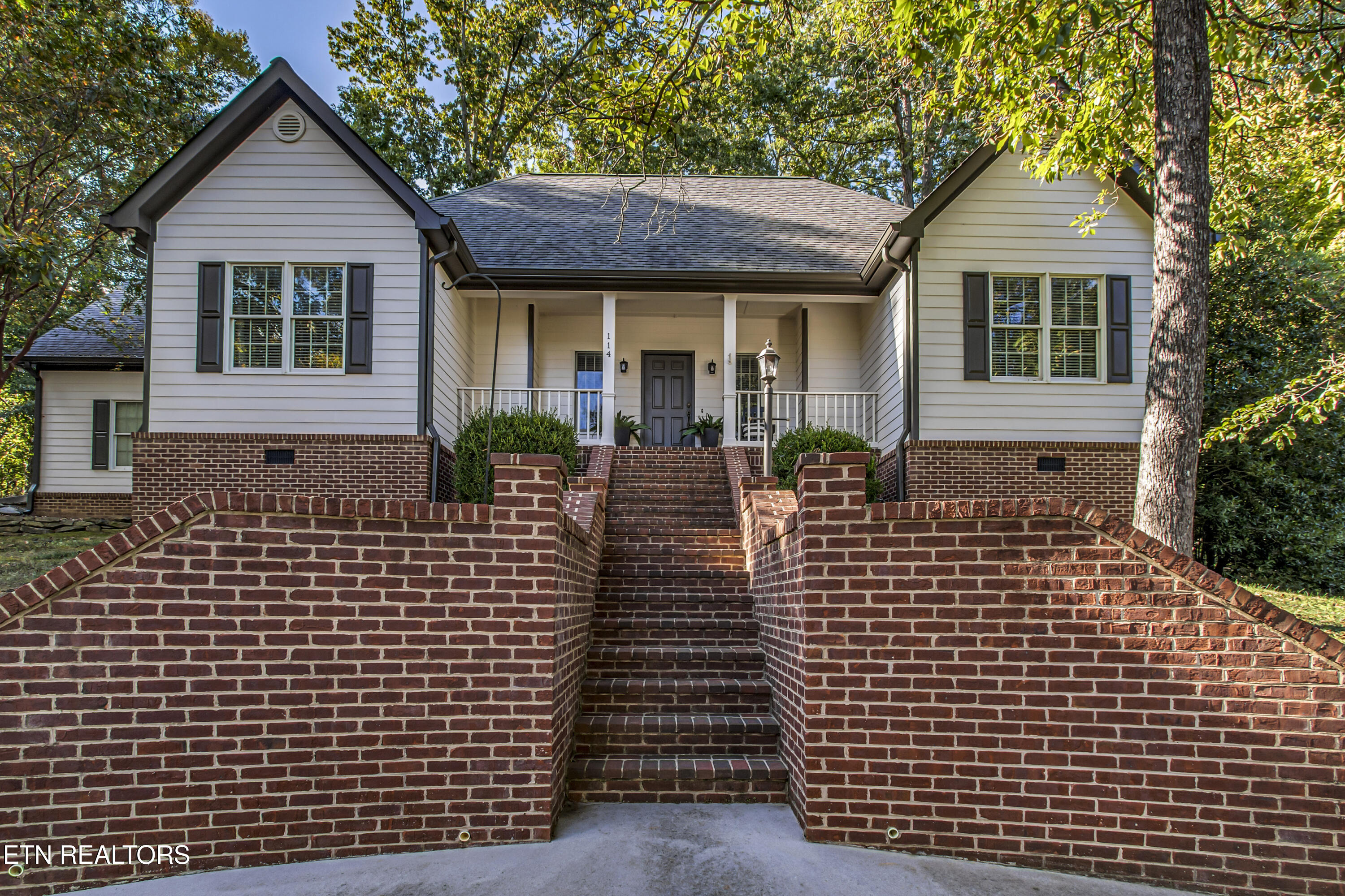 114 Ashley Court Drive