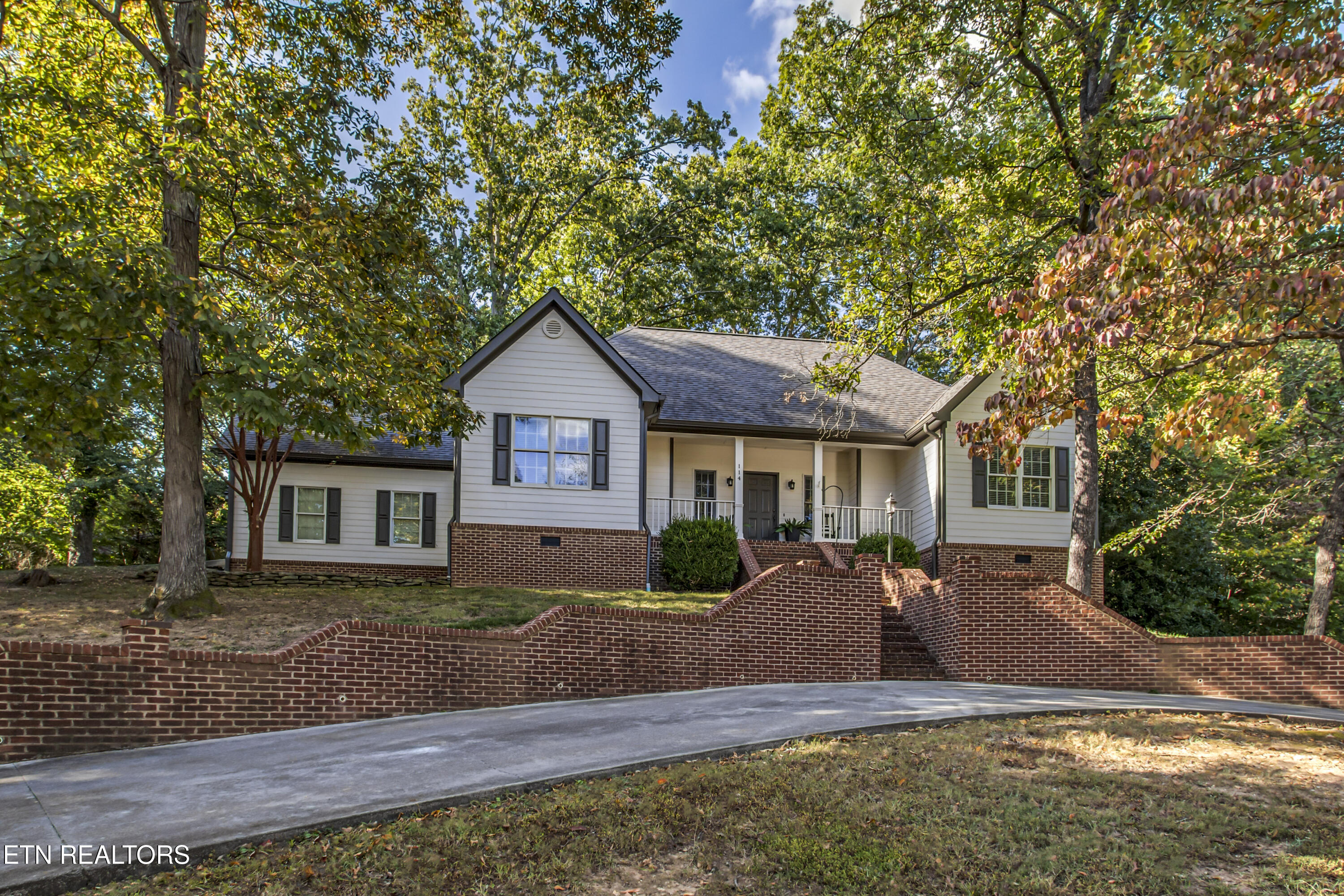 114 Ashley Court Drive