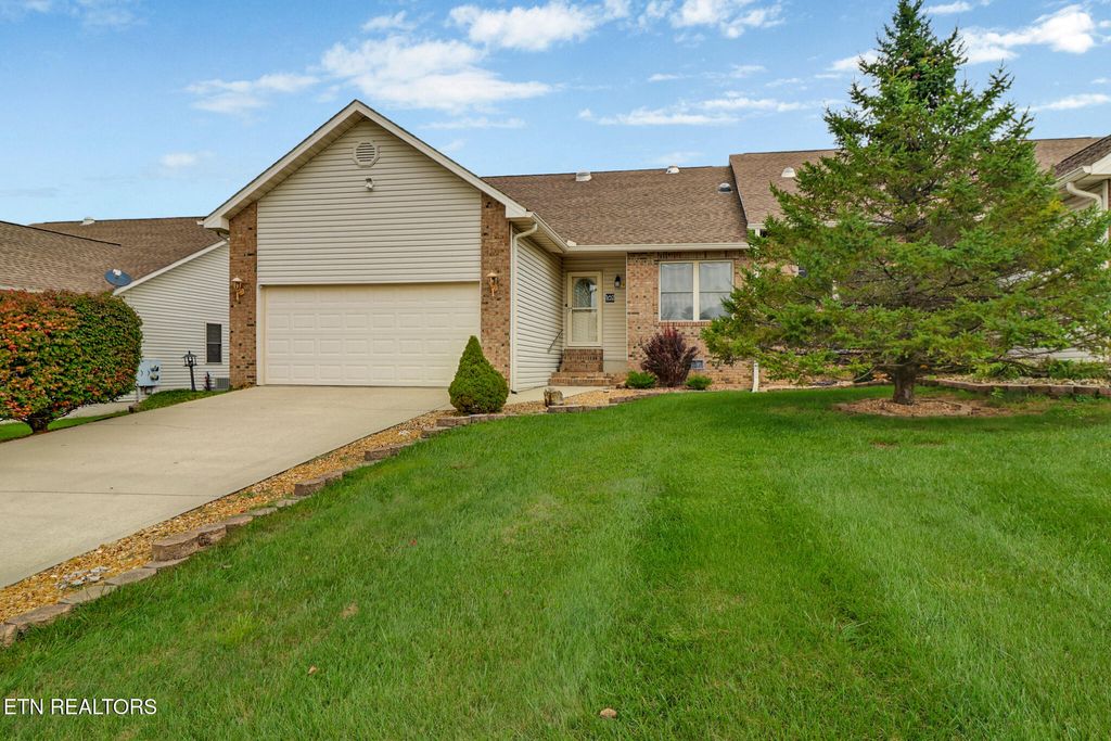 Photo of 162 Woodgate Drive, Crossville, TN 38571 (MLS # 1314683)