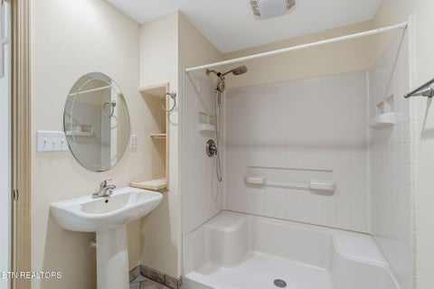 Tiny photo for 4209 Guinn Rd, Knoxville, TN 37931 (MLS # 1355358)
