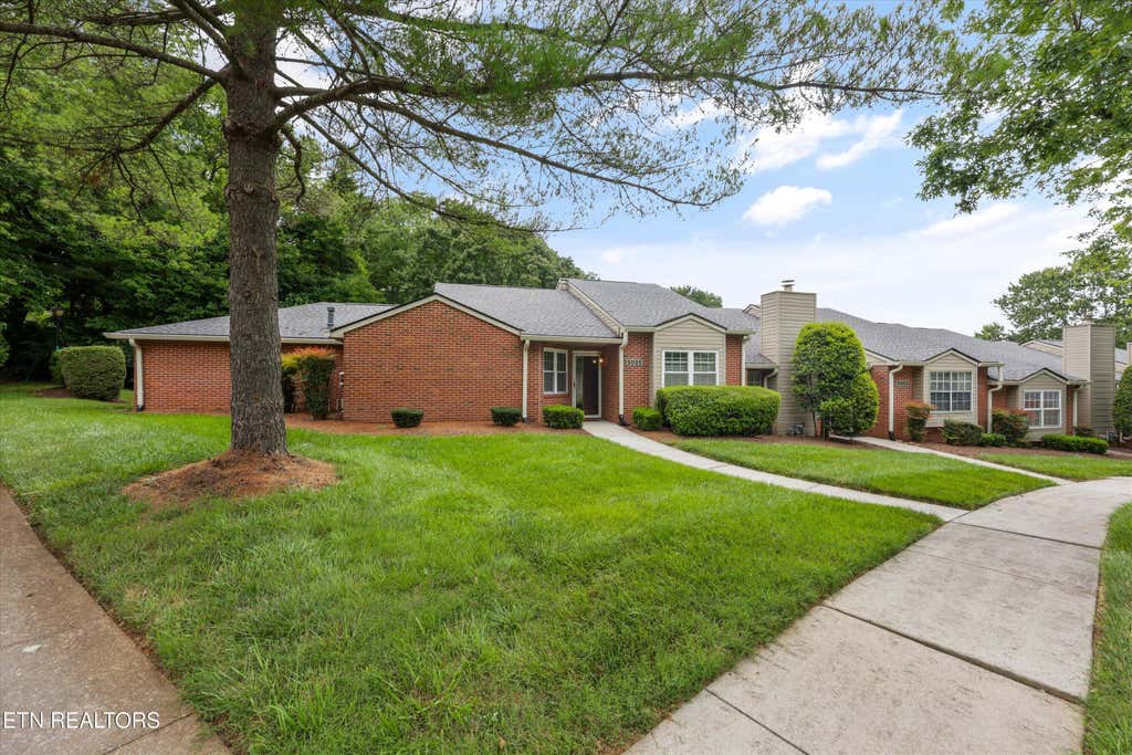 Photo of 5035 Griffins Gate Lane, Knoxville, TN 37912 (MLS # 1350531)