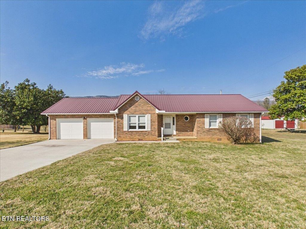 Photo of 129 Farris Circle, LaFollette, TN 37766 (MLS # 1327187)