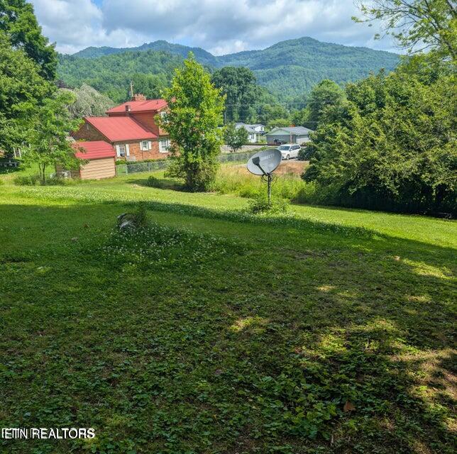 Photo of 0 Bowling Rd, Middlesboro, KY 40965 (MLS # 1359116)