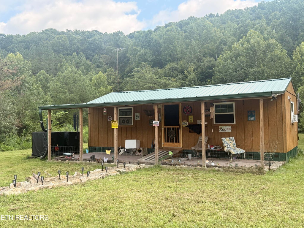 Photo of 2704 Westbourne Rd, Duff, TN 37729 (MLS # 1352445)