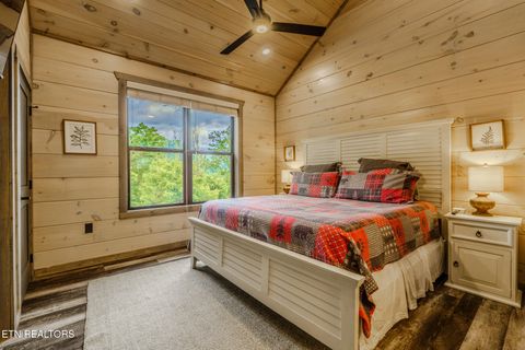 Tiny photo for 704 Topside Rd, Gatlinburg, TN 37738 (MLS # 1340974)