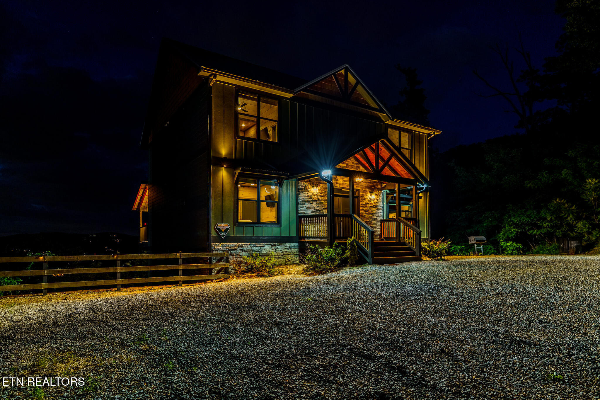704 Topside Rd