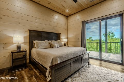 Tiny photo for 704 Topside Rd, Gatlinburg, TN 37738 (MLS # 1340974)