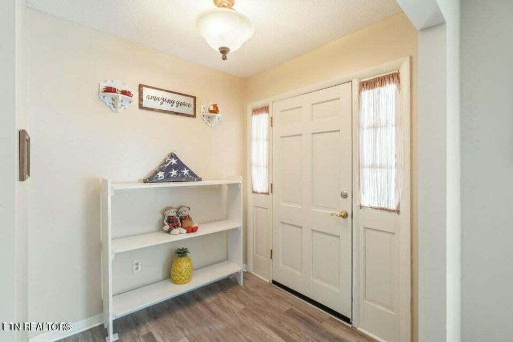 Photo of 111 McNew Drive, Harriman, TN 37748 (MLS # 1316322)