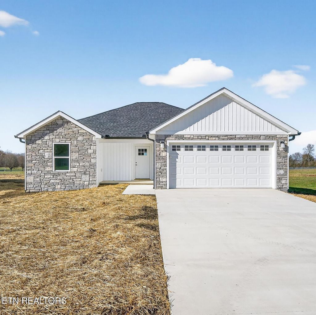 Photo of 1311 Cook Rd, Crossville, TN 38555 (MLS # 1324157)