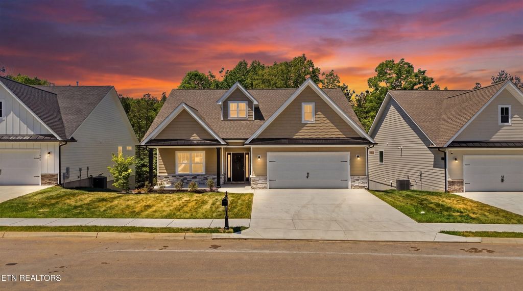 Photo of 1632 Green Meadows Lane, Lenoir City, TN 37771 (MLS # 1337725)